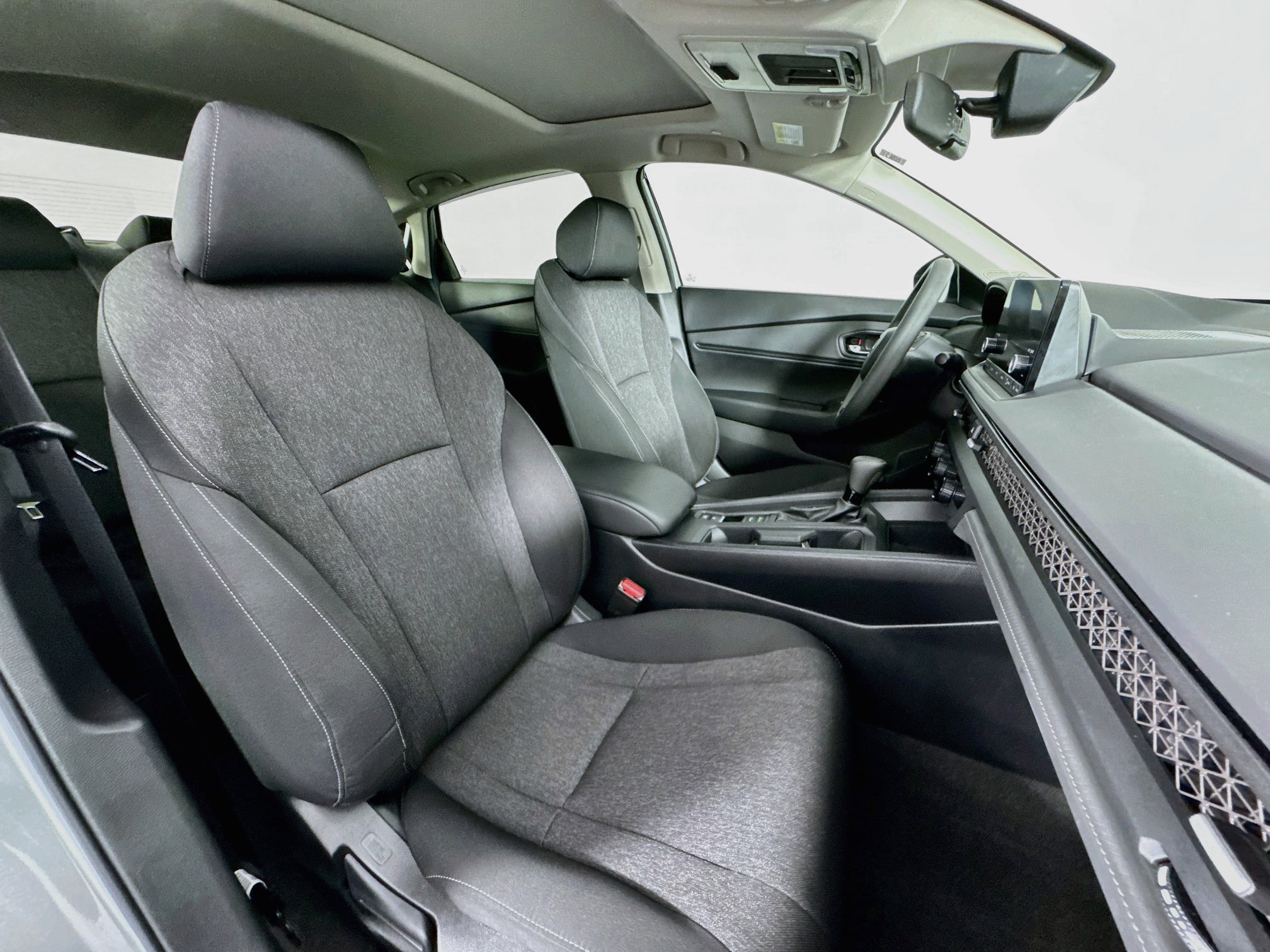 Certified 2024 Honda Accord EX image 27