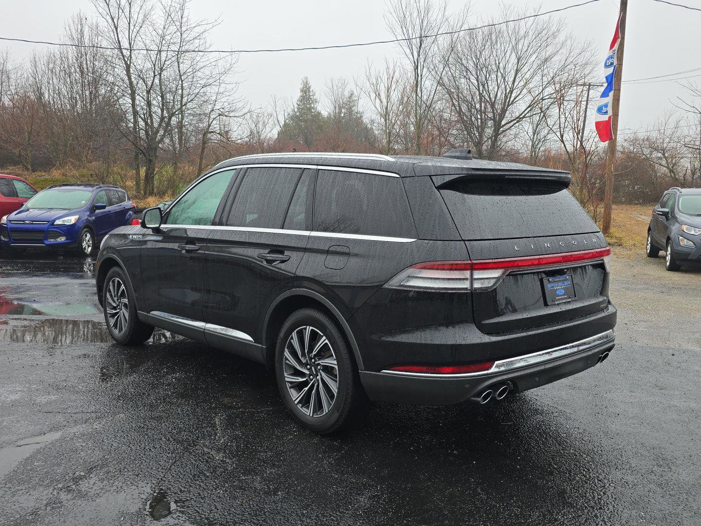 Used 2025 Lincoln Aviator AWD image 42