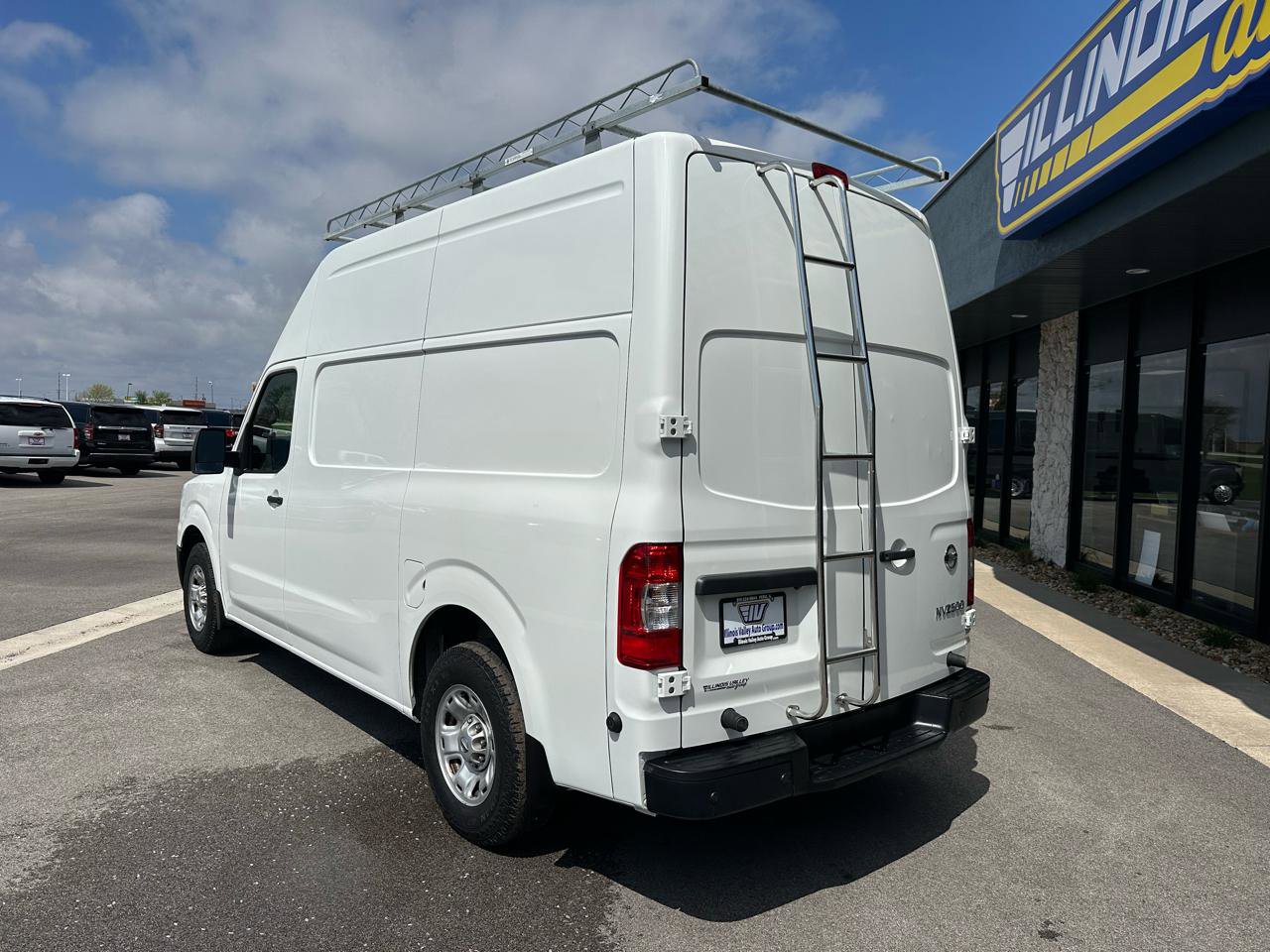Used 2018 Nissan NV 2500 SV w/ Navigation Package image 5