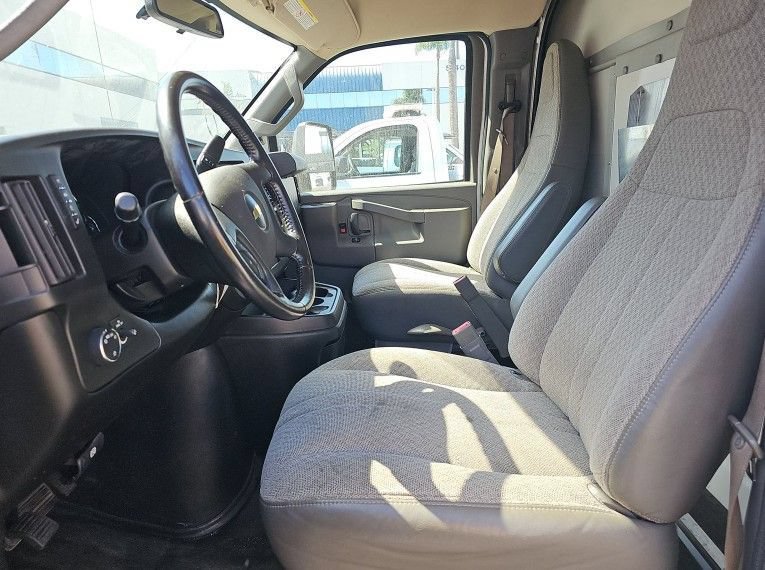 Used 2020 Chevrolet Express 3500 w/ Power Convenience Package RWD image 7