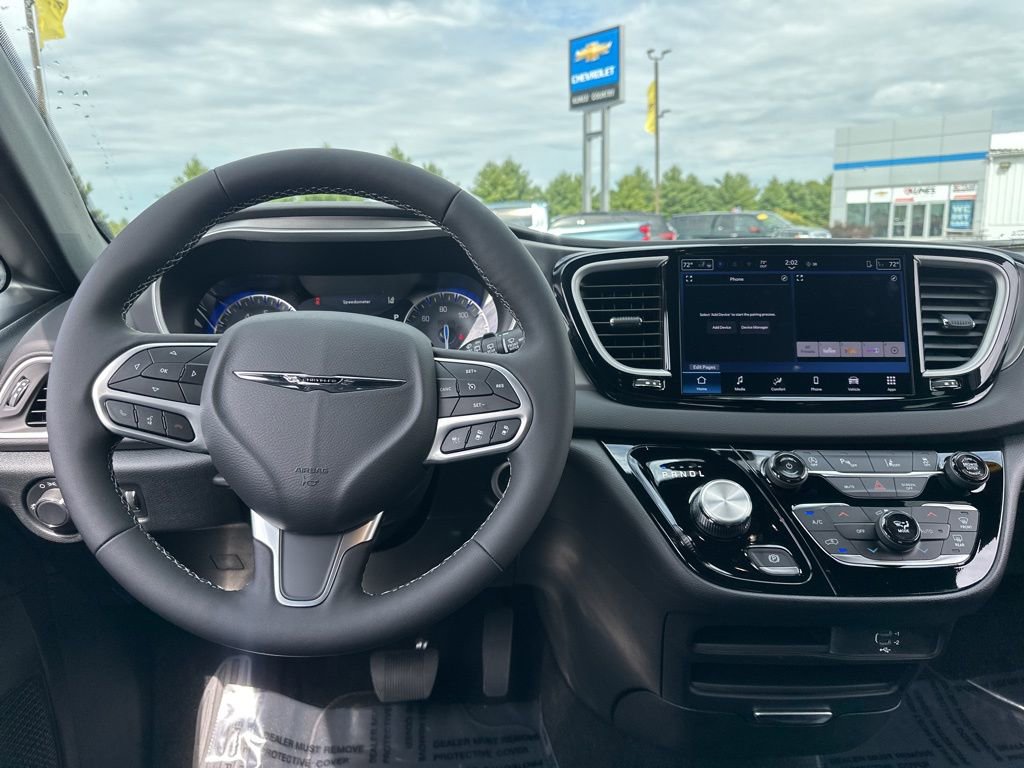 New 2026 Chrysler Voyager LX image 7