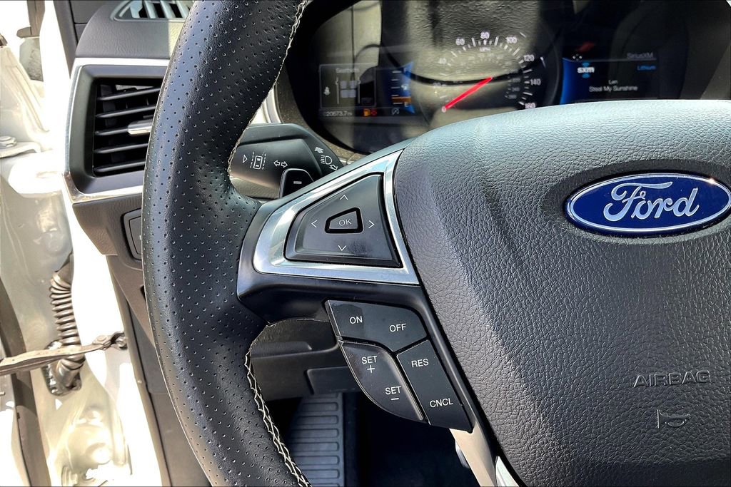 Used 2022 Ford Edge ST image 18