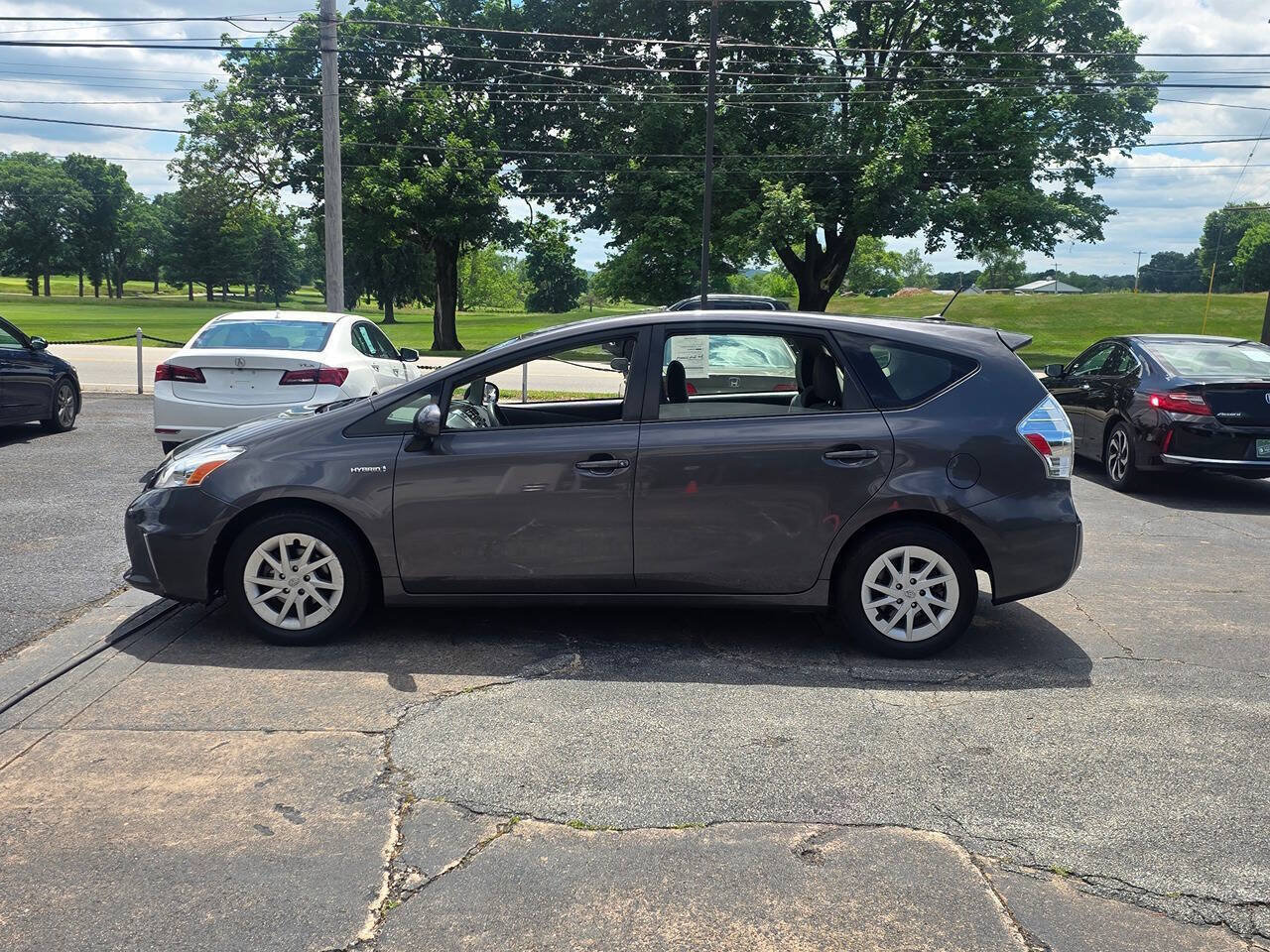 Used 2014 Toyota Prius V Three FWD image 5