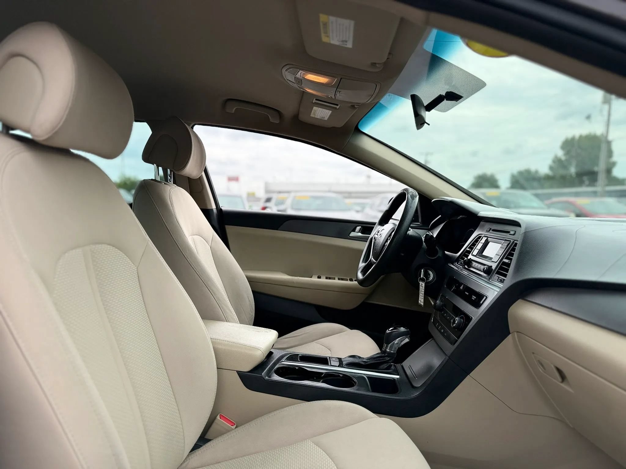 Used 2015 Hyundai Sonata SE FWD image 40