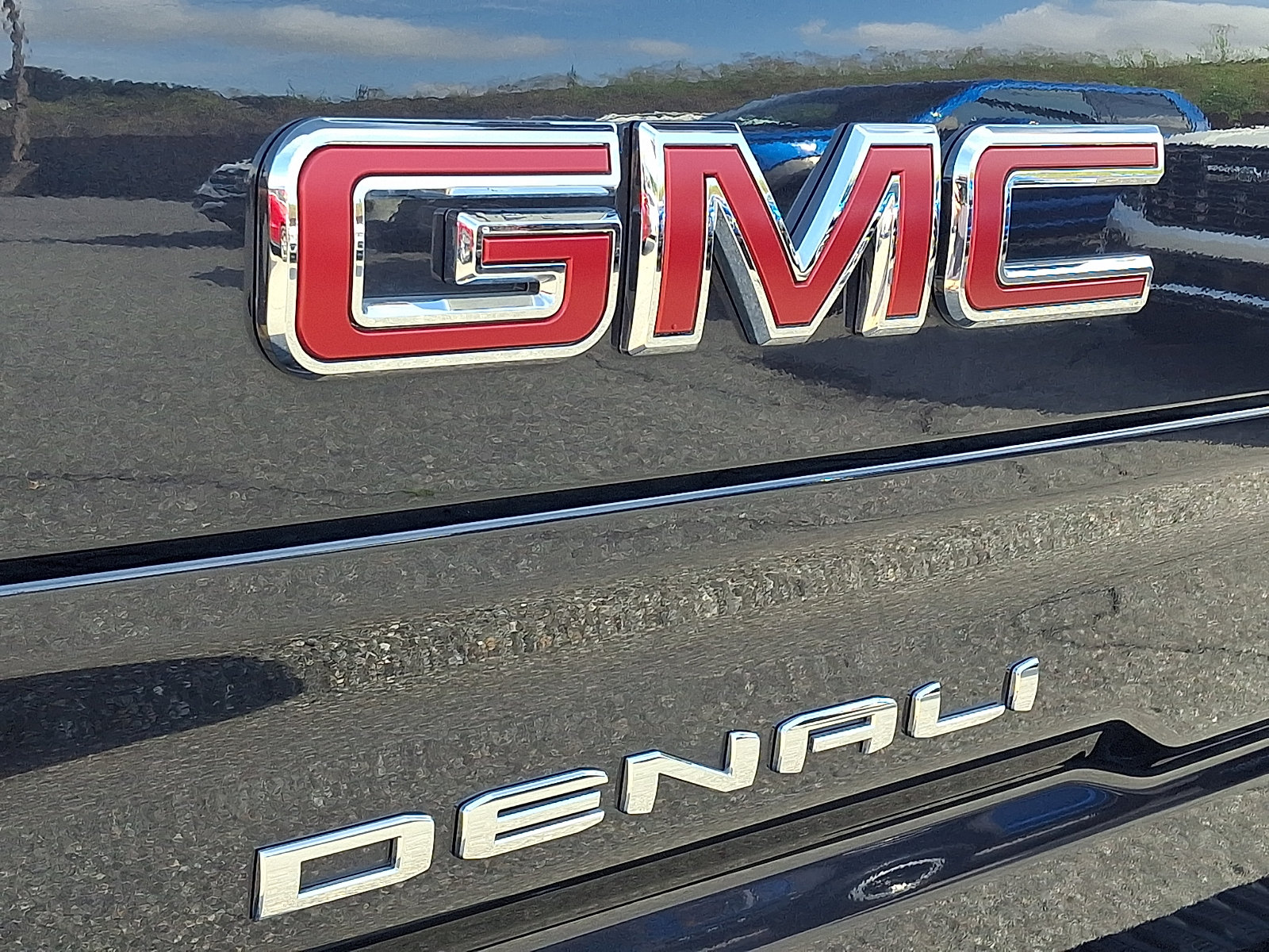 Certified 2025 GMC Sierra 1500 Denali w/ Denali Reserve Package AWD/4WD image 34