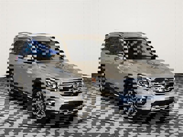 Used 2023 Mercedes-Benz GLB 250 4MATIC w/ Premium Package