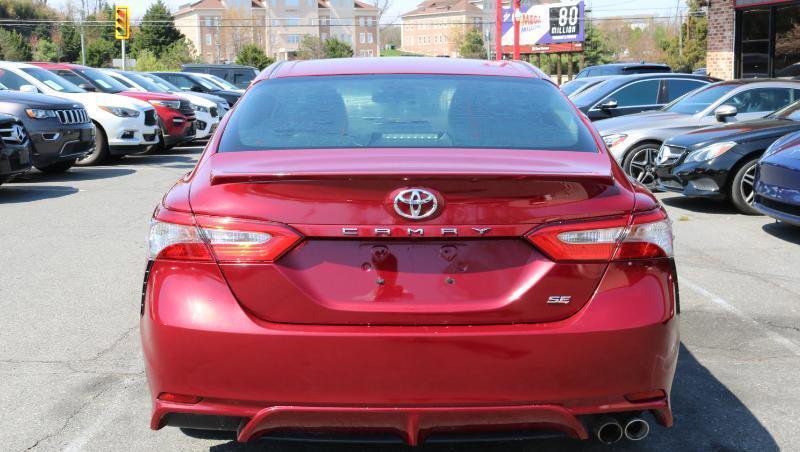 Used 2018 Toyota Camry SE image 6