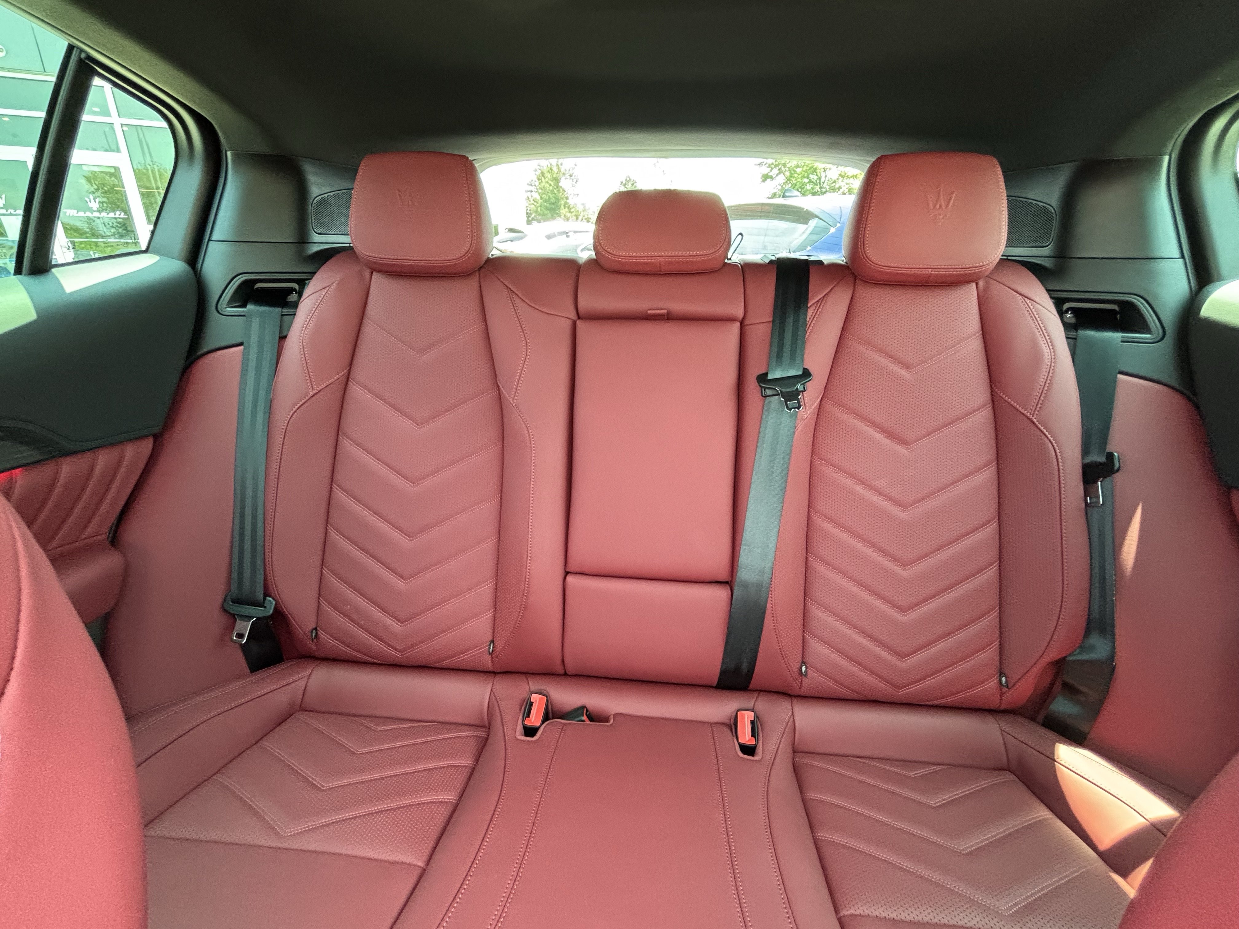 Used 2025 Maserati Grecale Folgore AWD/4WD image 39