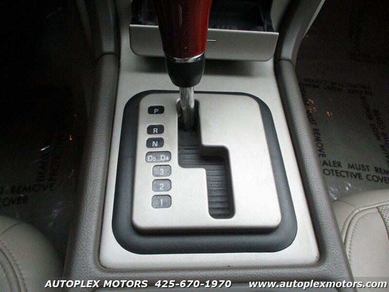 Used 2004 Lincoln LS RWD image 23
