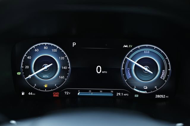 Used 2023 Hyundai Santa Fe Limited AWD/4WD image 31
