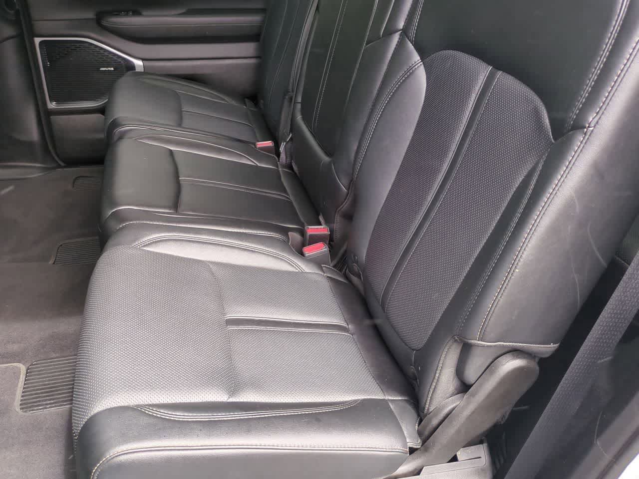 Used 2024 Jeep Wagoneer Series II w/ Flexible Seating Group RWD image 19