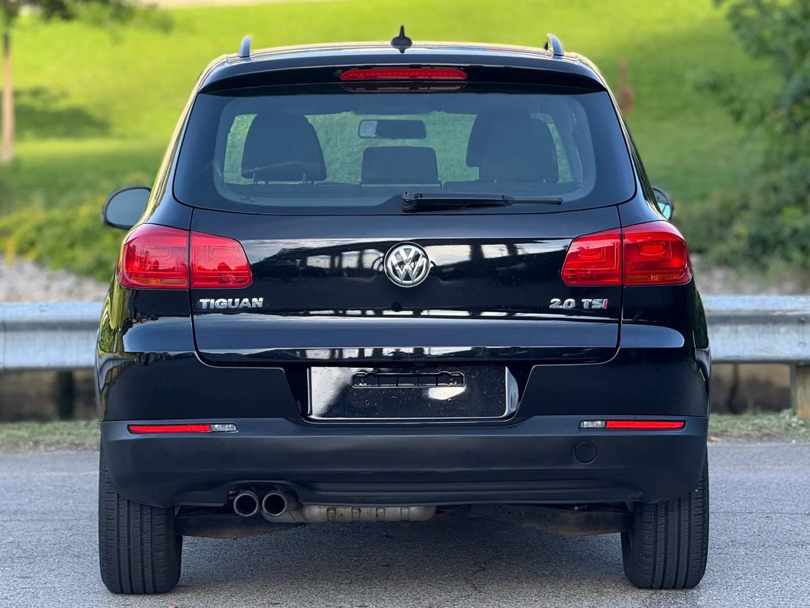 Used 2015 Volkswagen Tiguan SEL FWD image 6