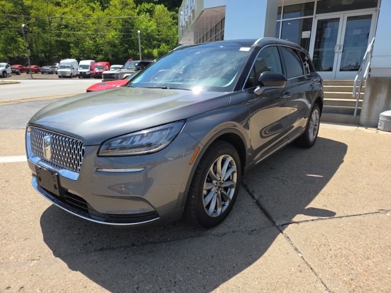 Used 2022 Lincoln Corsair AWD w/ Premium Package image 3