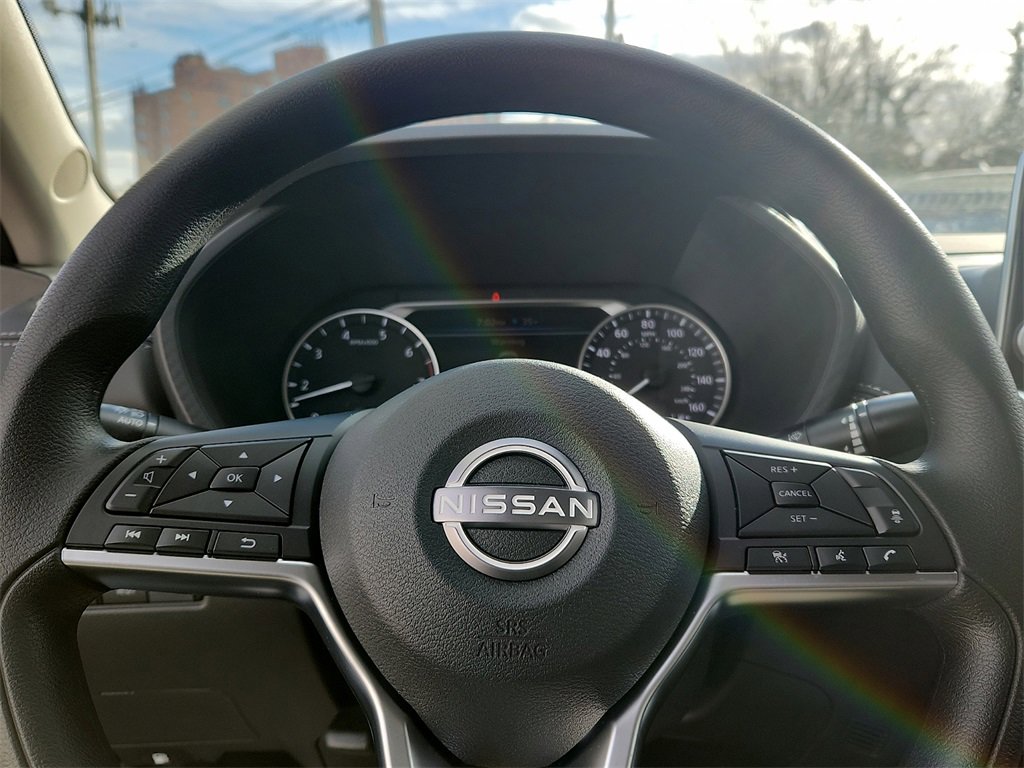 New 2025 Nissan Sentra SV image 9