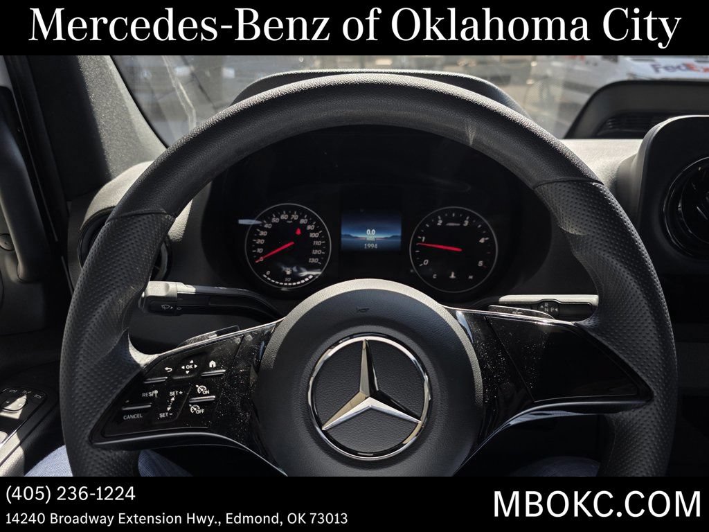 Used 2025 Mercedes-Benz Sprinter 2500 image 8
