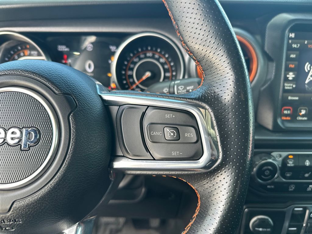 Used 2023 Jeep Gladiator Mojave w/ Cold Weather Group image 25