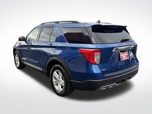Used 2021 Ford Explorer XLT w/ Equipment Group 202A AWD/4WD image 5