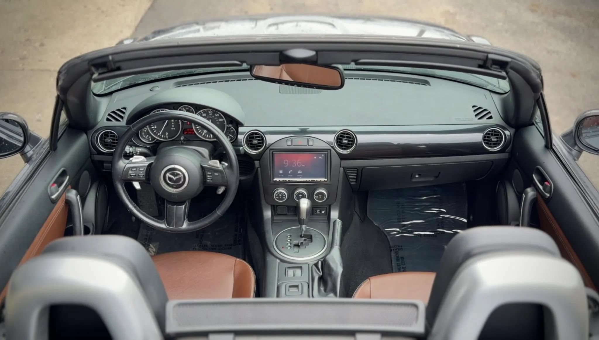 Used 2015 MAZDA MX-5 Miata Grand Touring w/ Premium Package RWD image 11