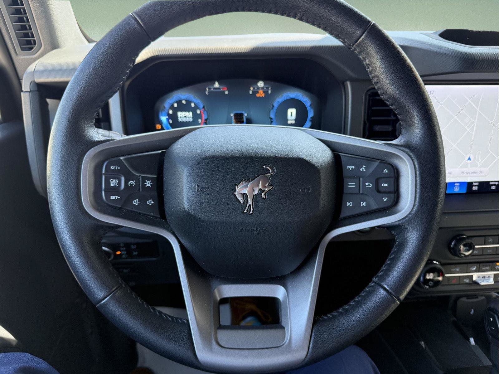 Used 2025 Ford Bronco Big Bend AWD/4WD image 3