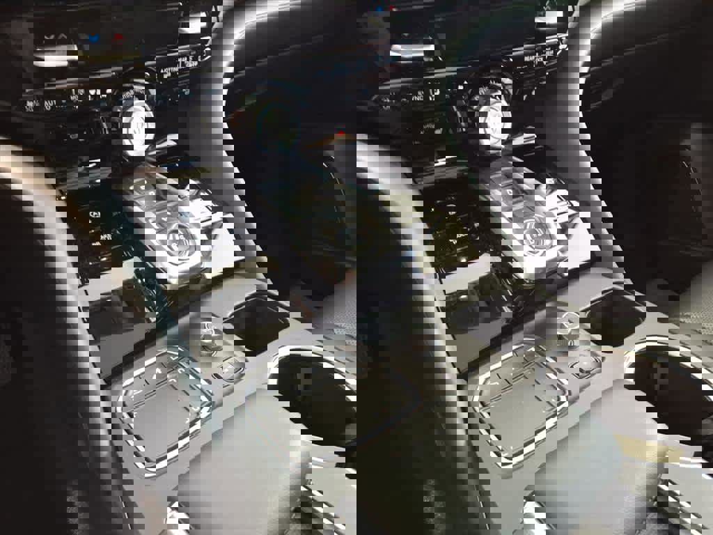 Used 2024 Acura MDX SH-AWD w/ Technology Package image 13