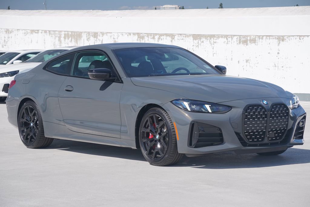 New 2026 BMW 430i Coupe w/ M Sport Package image 3
