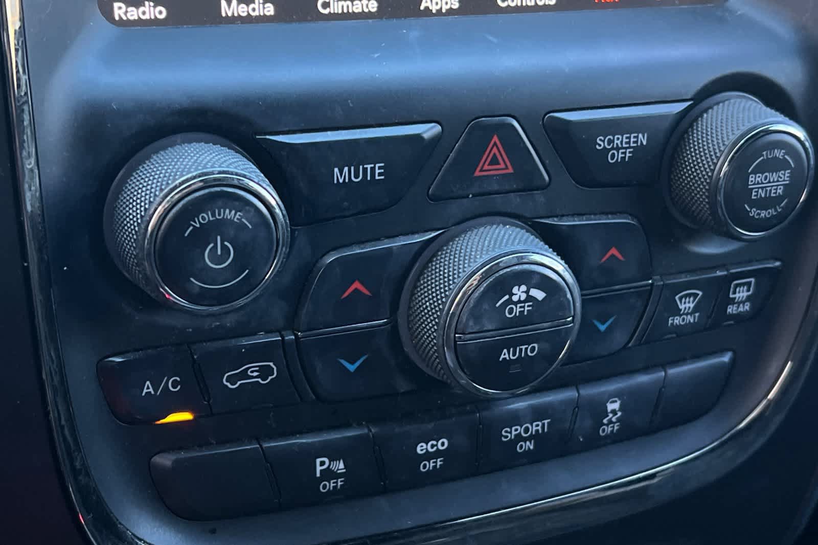 Used 2019 Dodge Durango R/T w/ Blacktop Package RWD image 21