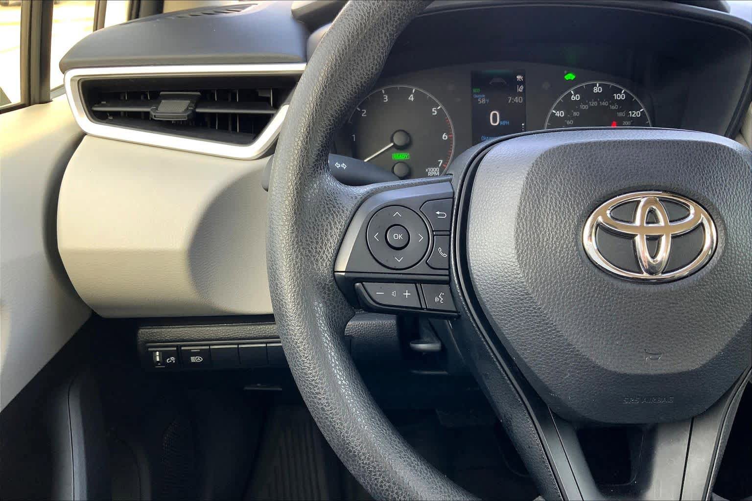 Used 2024 Toyota Corolla LE image 23
