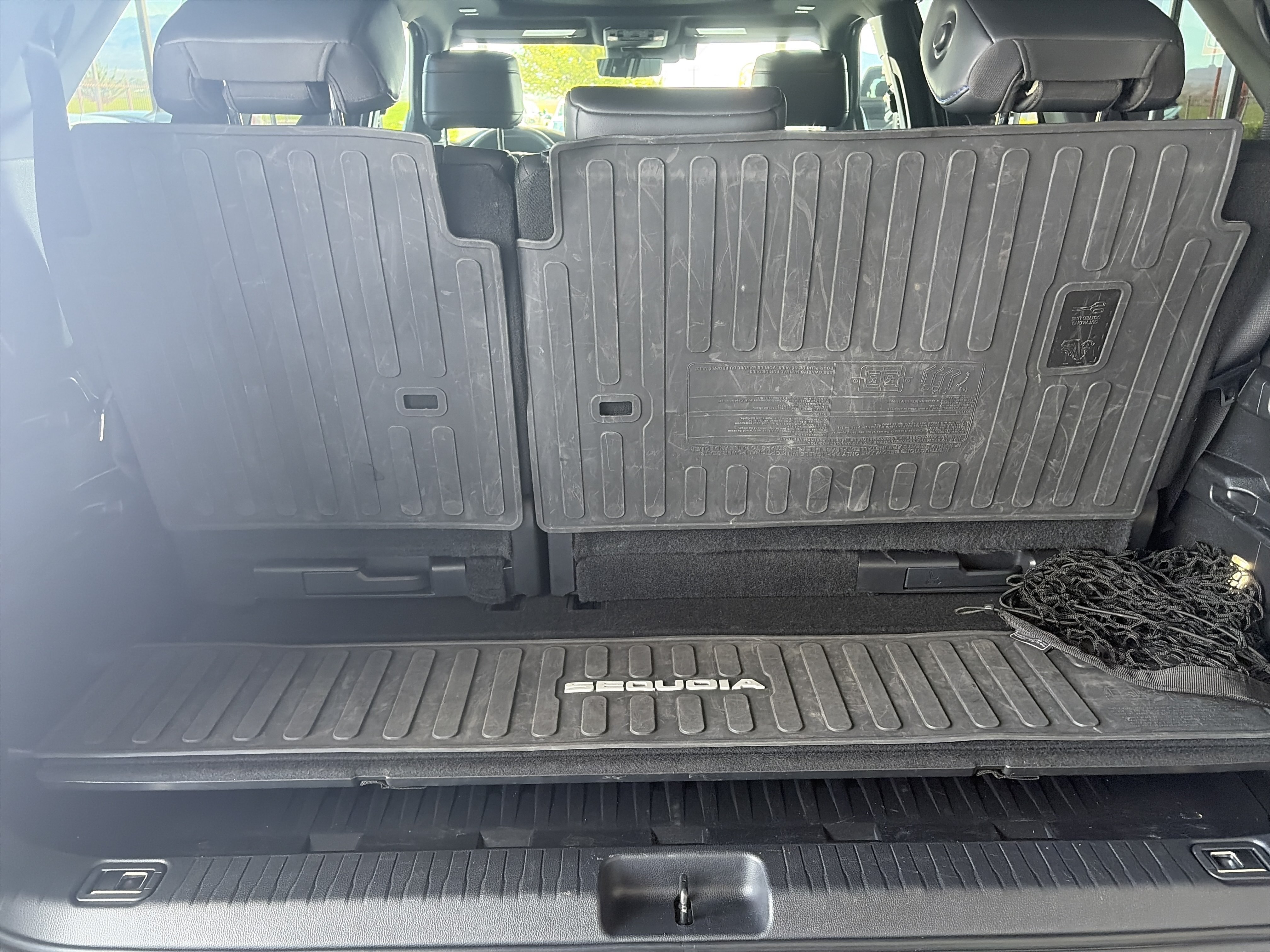 Used 2024 Toyota Sequoia Platinum AWD/4WD image 11