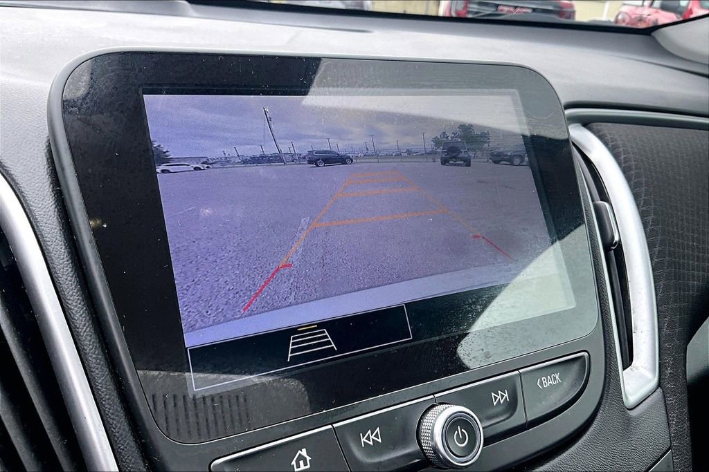 Used 2025 Chevrolet Malibu LT FWD image 30