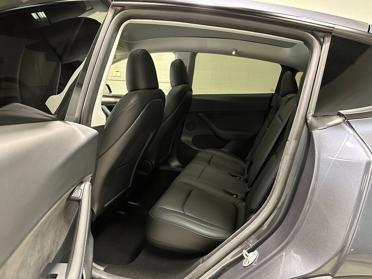 Used 2023 Tesla Model Y Performance AWD/4WD image 21