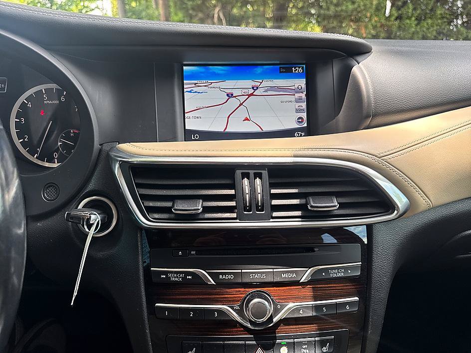 Used 2017 INFINITI QX30 Premium w/ Navigation Package AWD/4WD image 17