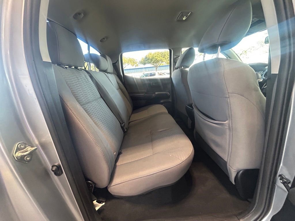 Used 2017 Toyota Tacoma SR5 w/ Tow Package image 28