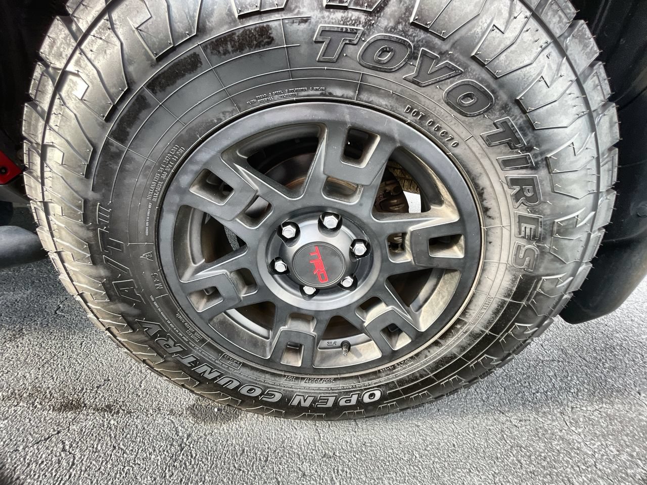 Used 2023 Toyota 4Runner SR5 Premium w/ Moonroof Package RWD image 33