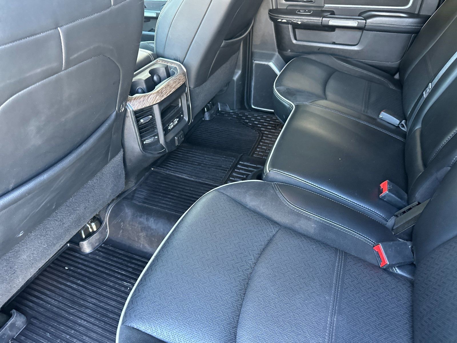 Used 2019 RAM 3500 Laramie image 12