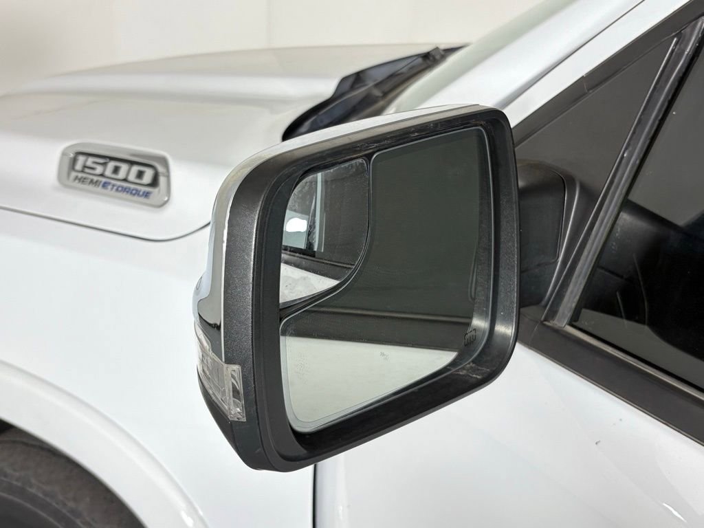 Used 2022 RAM 1500 Laramie AWD/4WD image 13