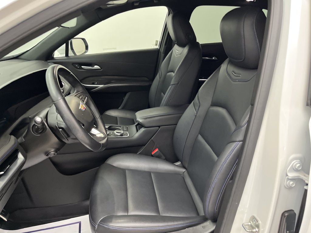 Used 2024 Cadillac XT4 Sport w/ Technology Package AWD/4WD image 14