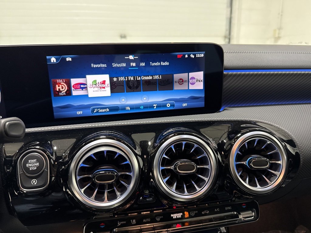 Used 2025 Mercedes-Benz CLA 250 4MATIC w/ Exclusive Package image 19