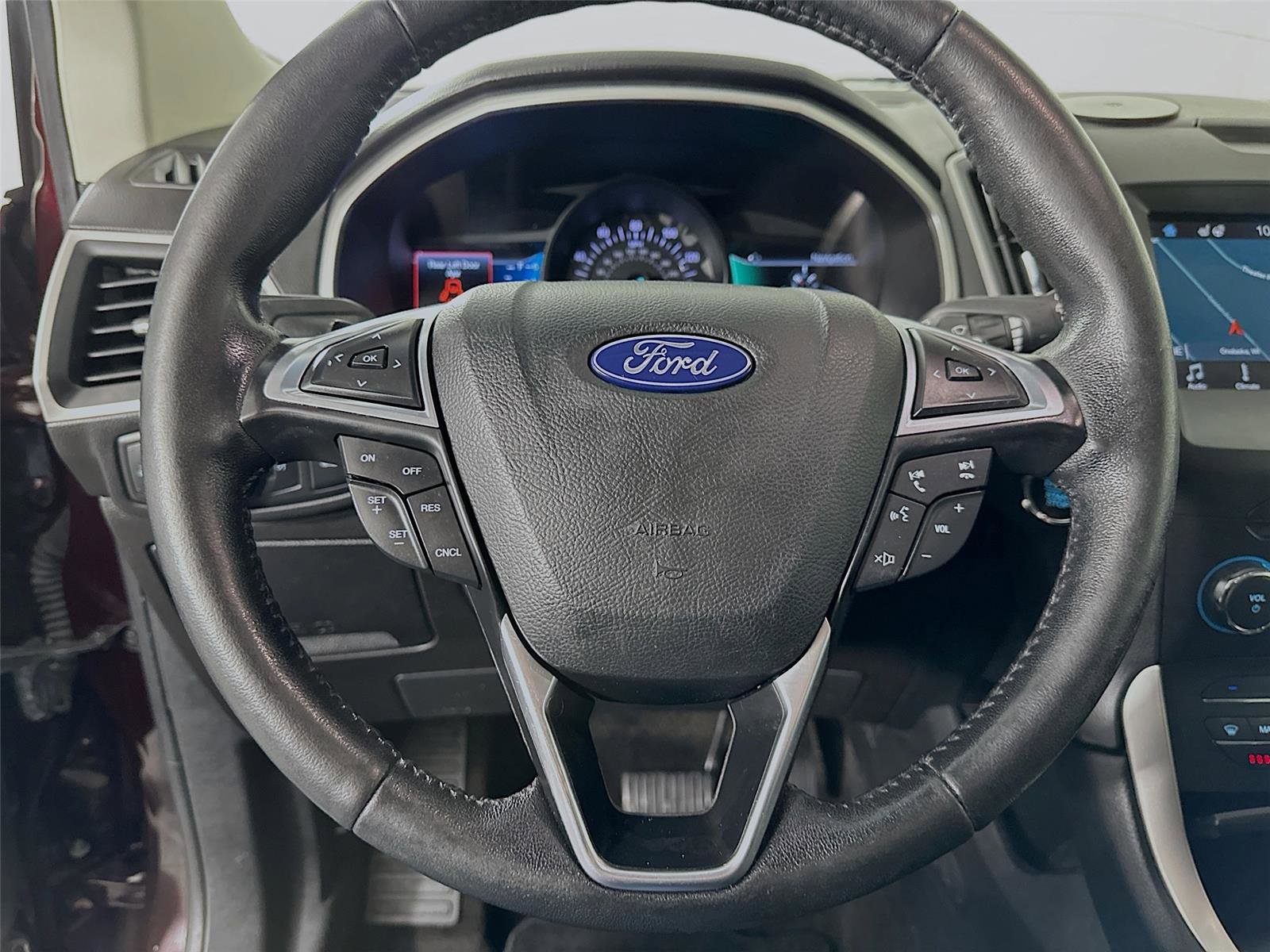 Used 2018 Ford Edge SEL w/ Equipment Group 201A image 12