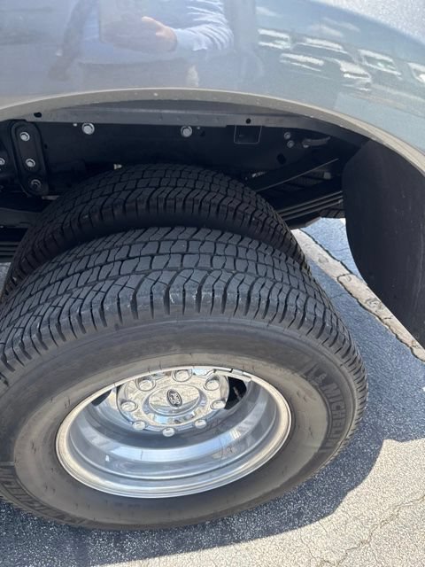 Used 2025 Ford F350 Lariat AWD/4WD image 10
