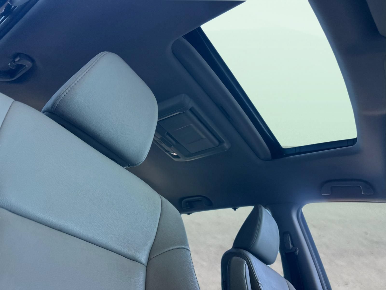 Used 2017 Honda Pilot EX-L image 18