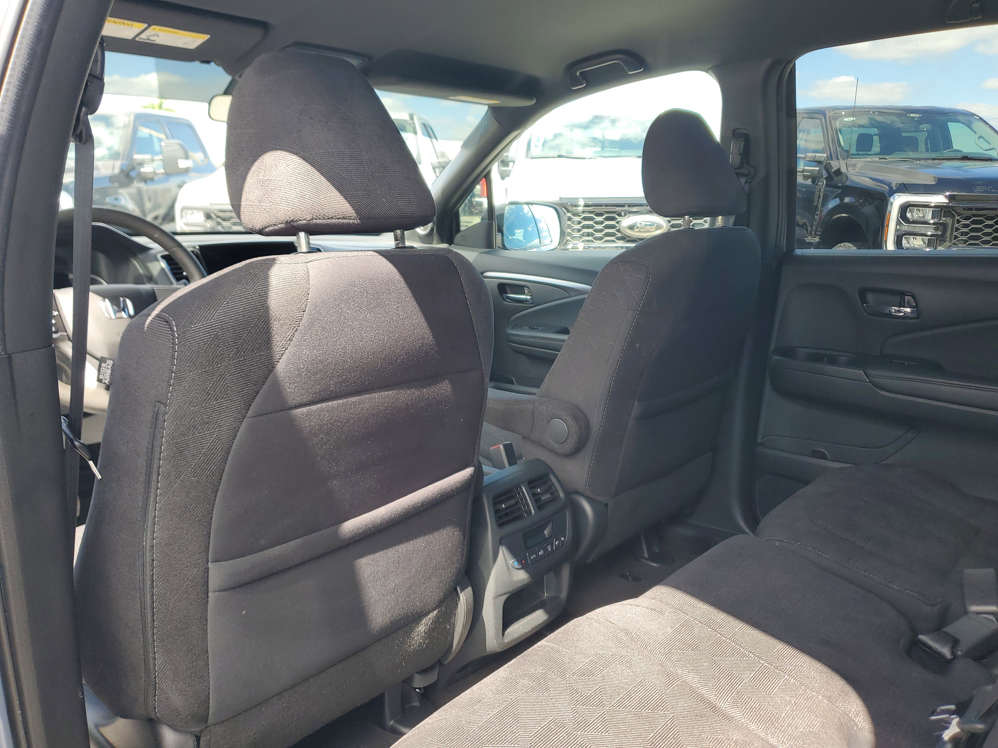 Used 2022 Honda Pilot Sport image 11