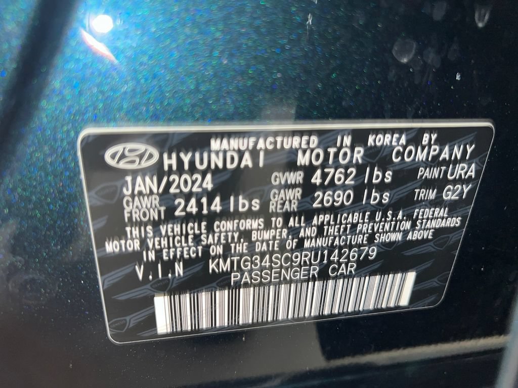 Used 2024 Genesis G70 2.5T RWD image 31