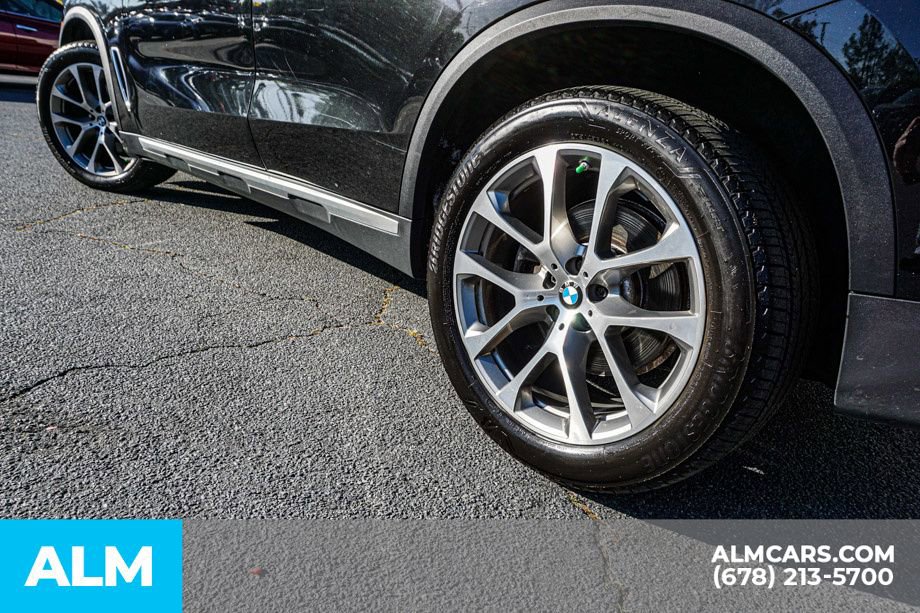 Used 2023 BMW X5 xDrive40i w/ Executive Package AWD/4WD image 17