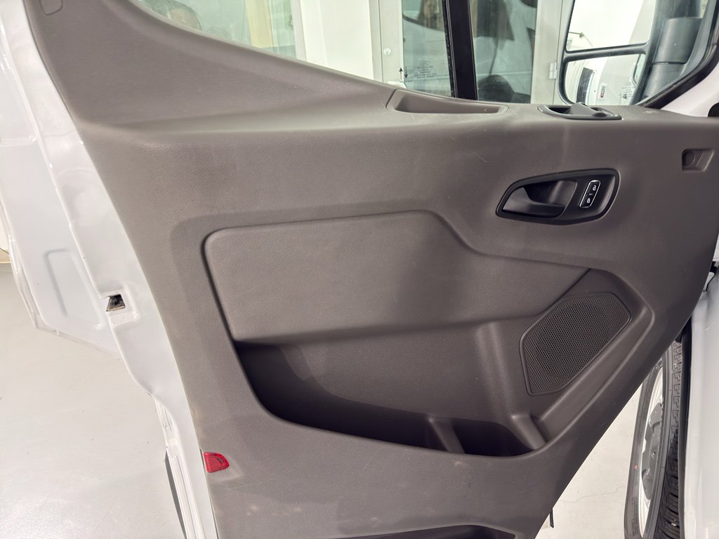 Used 2024 Ford Transit 250 148 Medium Roof w/ Load Area Protection Package image 15