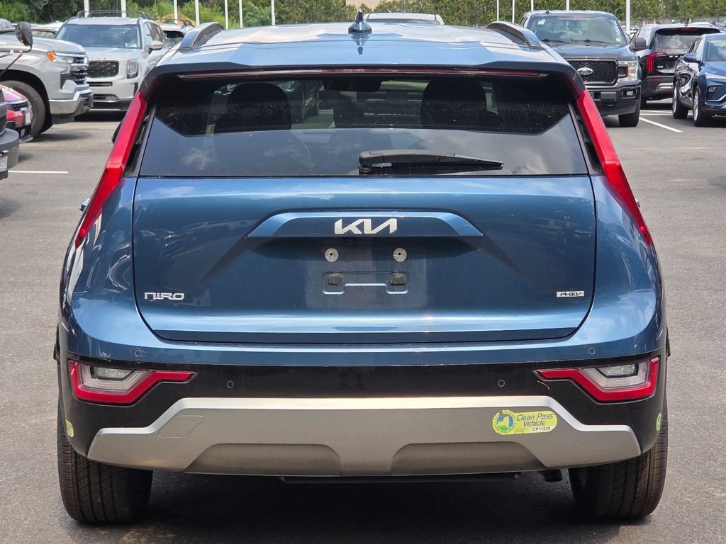Used 2023 Kia Niro SX Touring FWD image 5