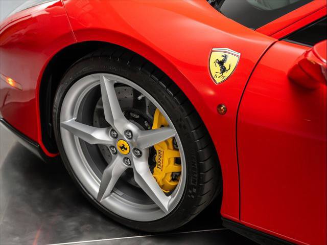 Used 2018 Ferrari 488 GTB image 27