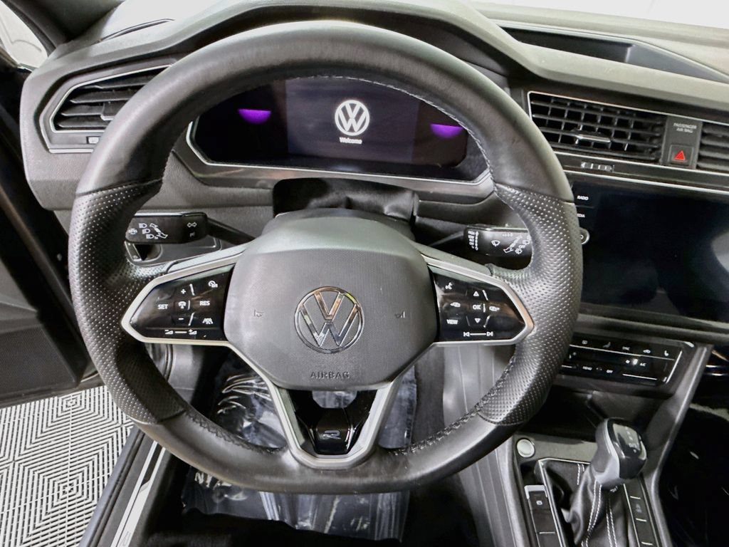 Used 2022 Volkswagen Tiguan SE R-Line FWD image 19