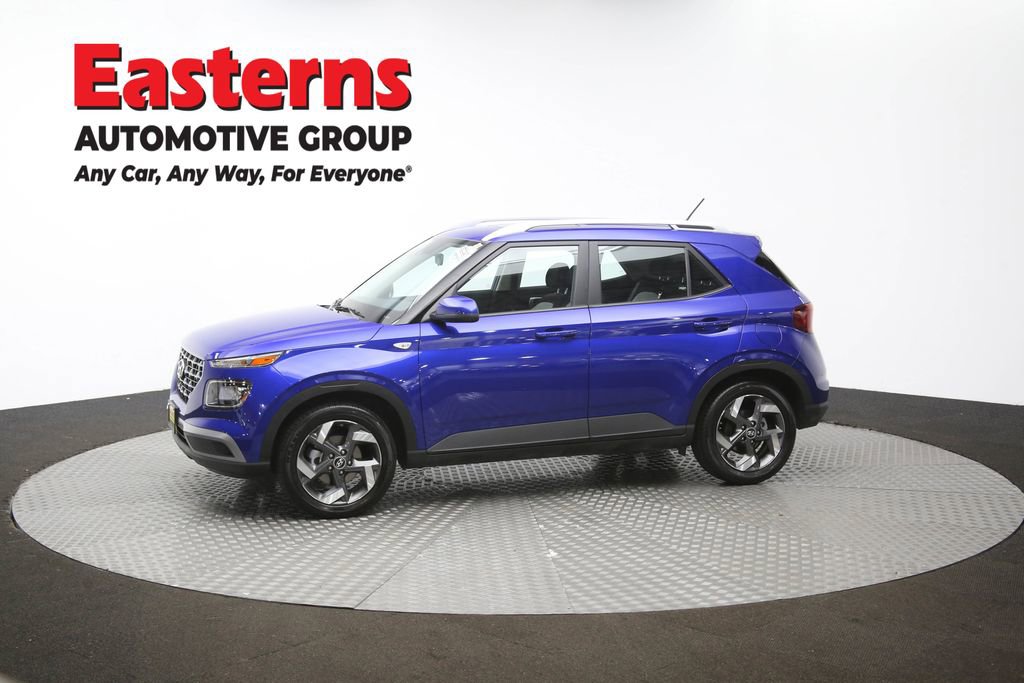 Used 2025 Hyundai Venue SEL image 59