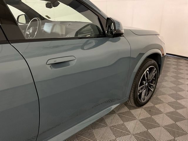 Certified 2025 BMW X2 xDrive28i w/ Premium Package AWD/4WD image 7