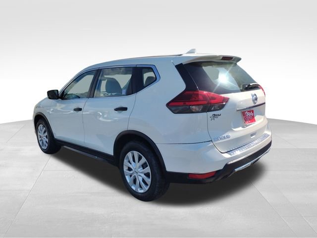 Used 2017 Nissan Rogue S image 4